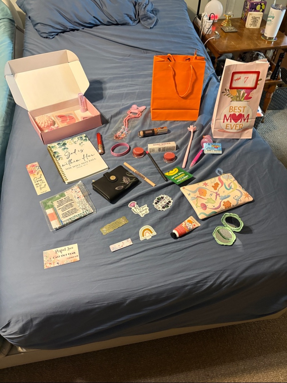 #7 gift bag! Pink & Pastel Gift Set  for Mom! Cute Pouch & Accessories